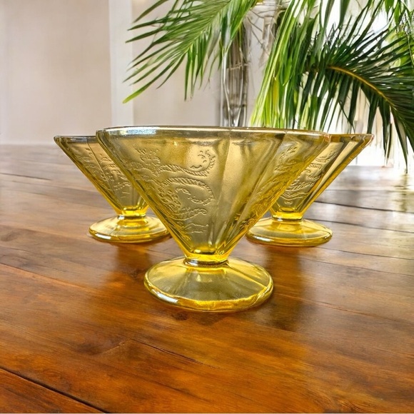 1930s Vintage Federal Glass Madrid Amber Depression Glass Sherbet Cups Set of 3 - Picture 4 of 15